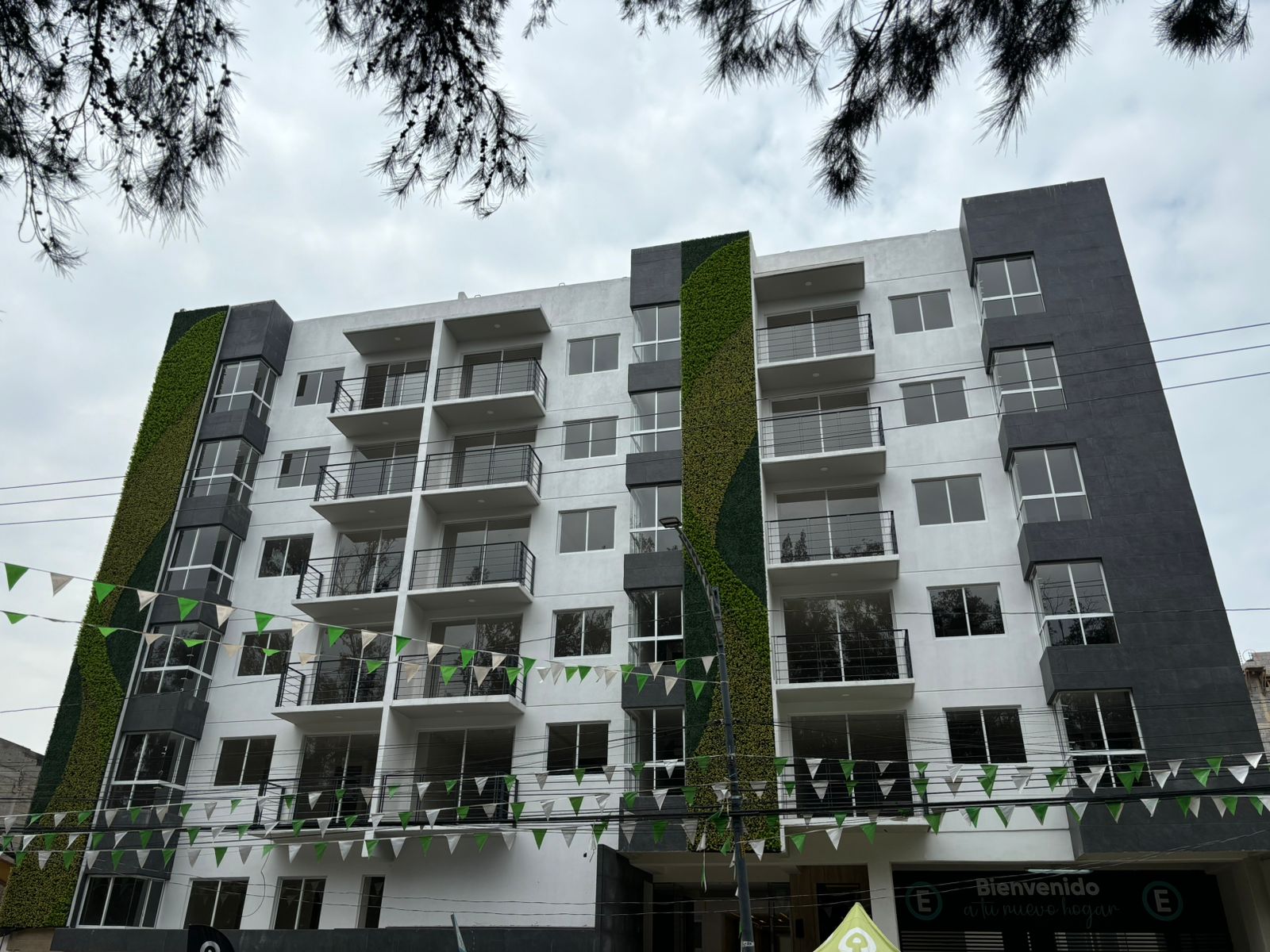 Modelo Eduardo Molina Residencial